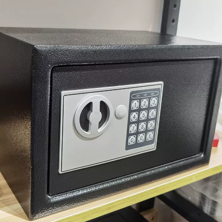 Cross-border export safe series mini mechanical lock anti-theft hotel, office and household savings safe