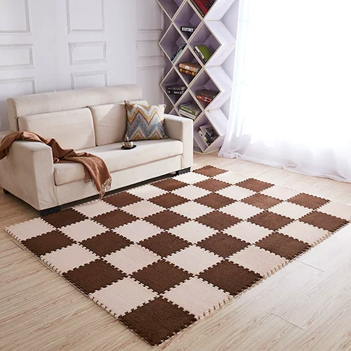 Modern and simple spliced floor MATS for the bedroom, baby crawling MATS, and large areas of the living room are covered with dirt-resistant and wear-resistant mixed floor MATS