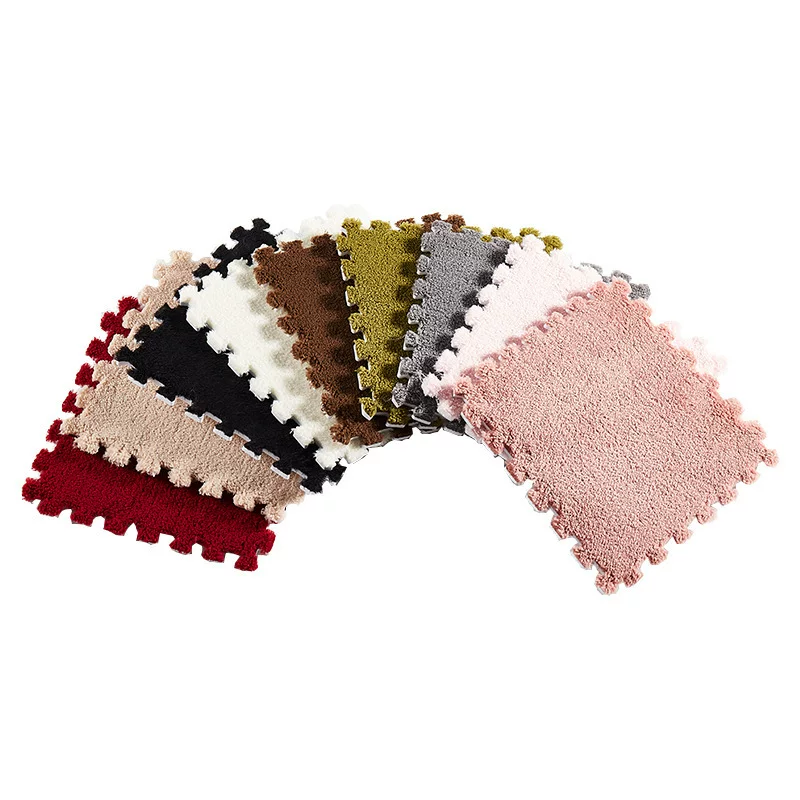 Modern and simple spliced floor MATS for the bedroom, baby crawling MATS, and large areas of the living room are covered with dirt-resistant and wear-resistant mixed floor MATS