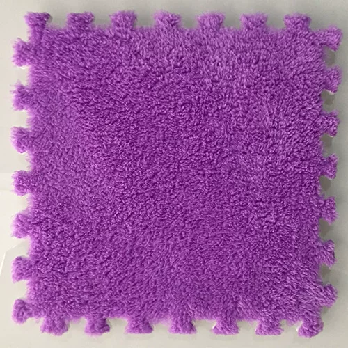 Modern and simple spliced floor MATS for the bedroom, baby crawling MATS, and large areas of the living room are covered with dirt-resistant and wear-resistant mixed floor MATS