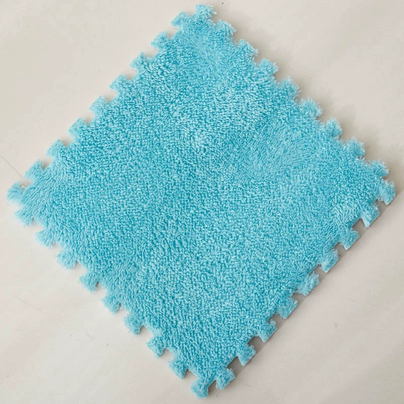 The bedroom is fully covered with a patchwork carpet, square puzzle floor MATS, plush eva foam floor MATS and tatami MATS